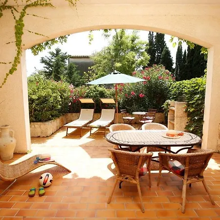 Ferienhaus Chateau De Massignan *